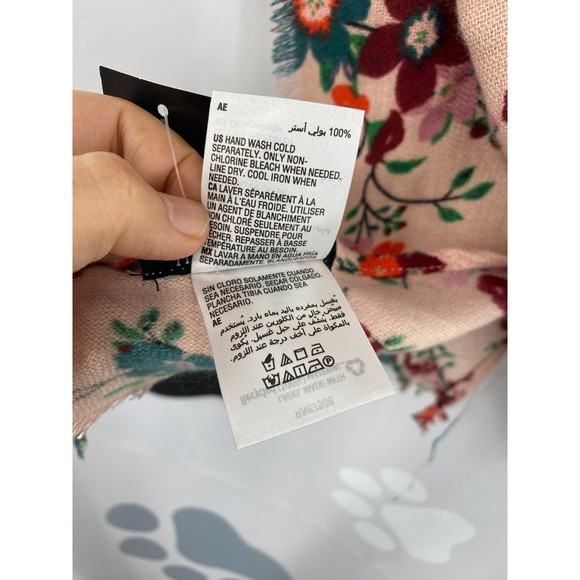 Inc NWT International Concepts Floral Print Triangle Scarf Fringe Blush OS New - Picture 7 of 9